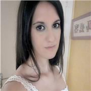 Doy clases particulares de francés para niños y adultos de todos los niveles, para perfeccionar el idioma, preparación de exámenes etc... Soy nativa